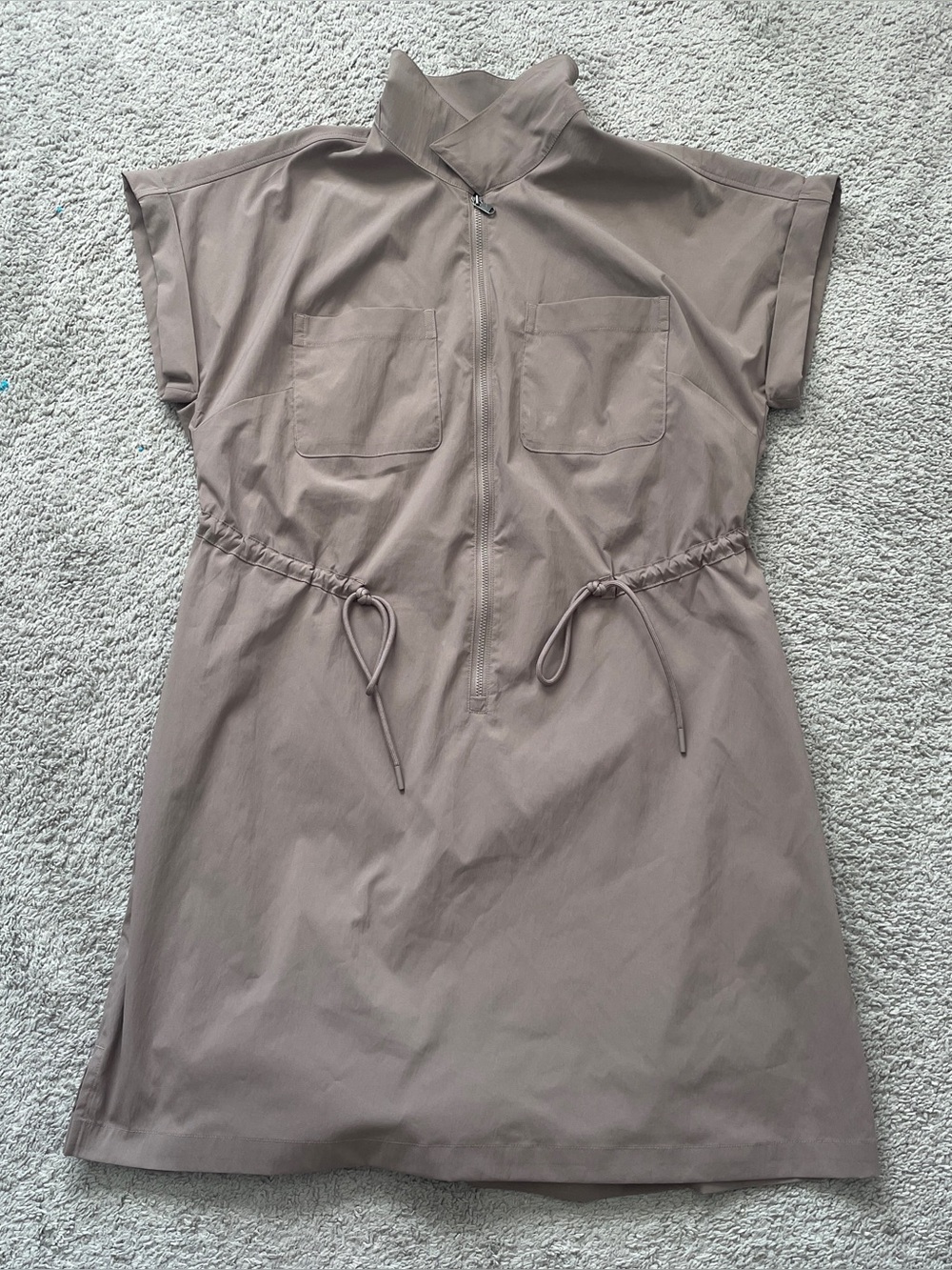 Athleta Women's Large Tan Brown Utility Shirtdress Full Zip Cinch Waist Pockets